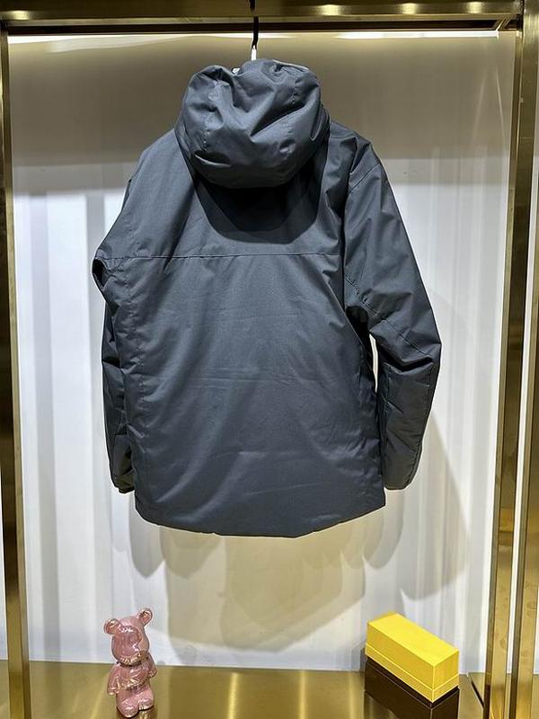 ARC'TERYX Men's Outwear 6